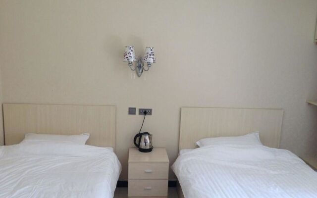 Three Days Off Hotel