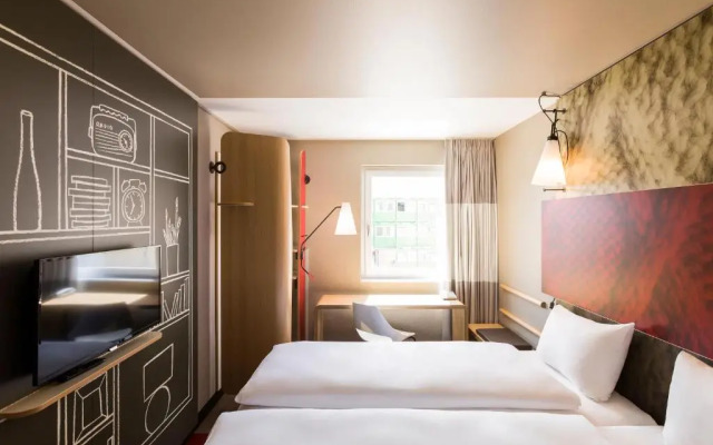 Отель Mermoz Paris Le Bourget