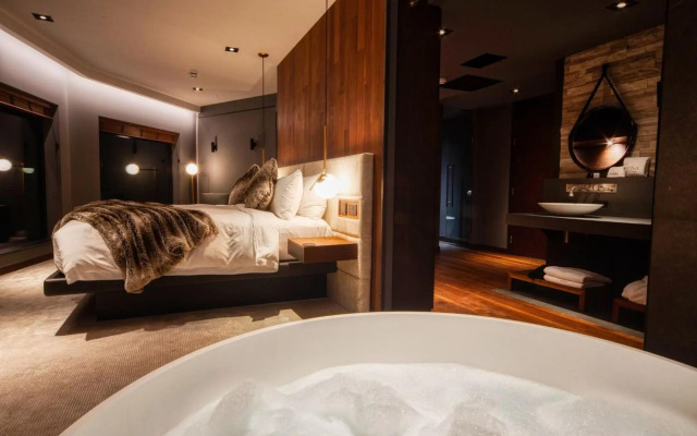 Cave Hotel & Golf Resort