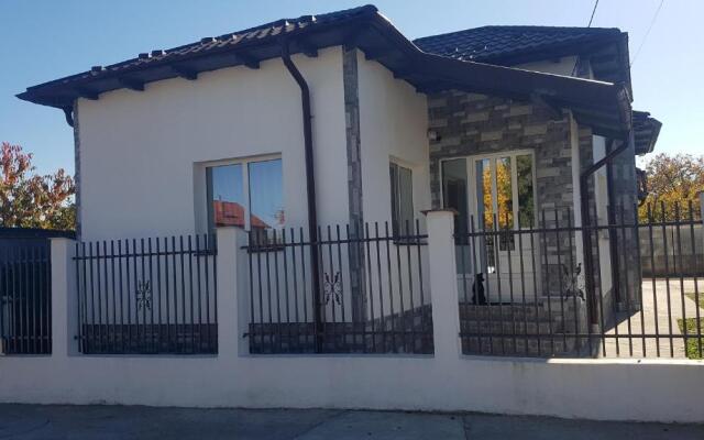 Casa Bradu Sharing Home