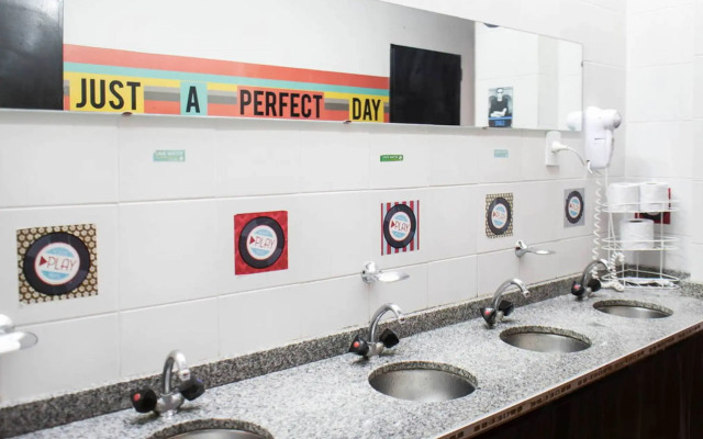 Play Hostel Soho