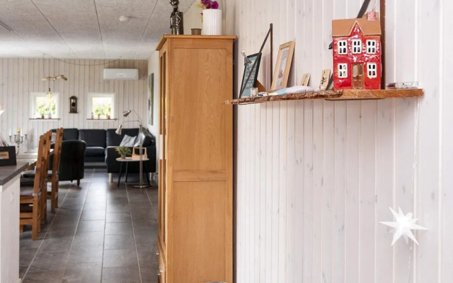 6 Person Holiday Home in Hemmet-by Traum