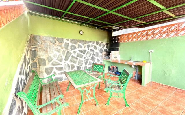 Casa Rural 3 con Barbacoa Cerca de Playa Hermigua