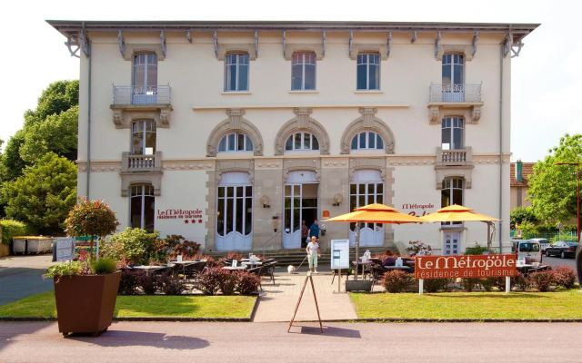 Le Métropole