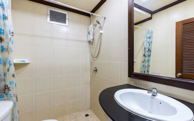 Hotel Grand Orchid Inn