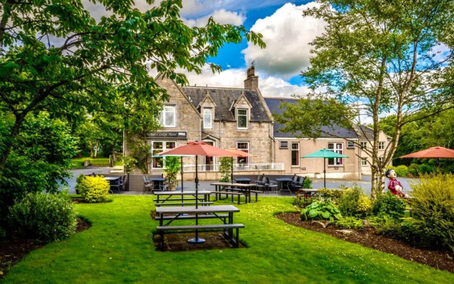 Pinehurst Lodge Hotel