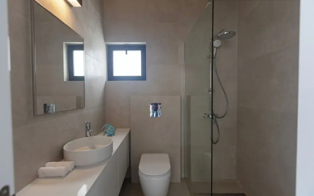 Protaras Aqua Pearl Villa Aq01