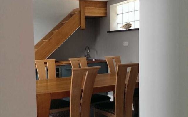 Tir-y-Coed Country House