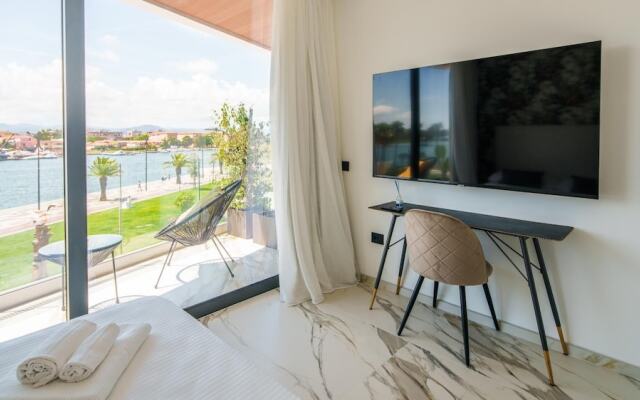 Welcomely - Superior Room - Dith Piaf