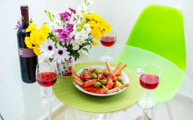 Neda Studios & Apartments