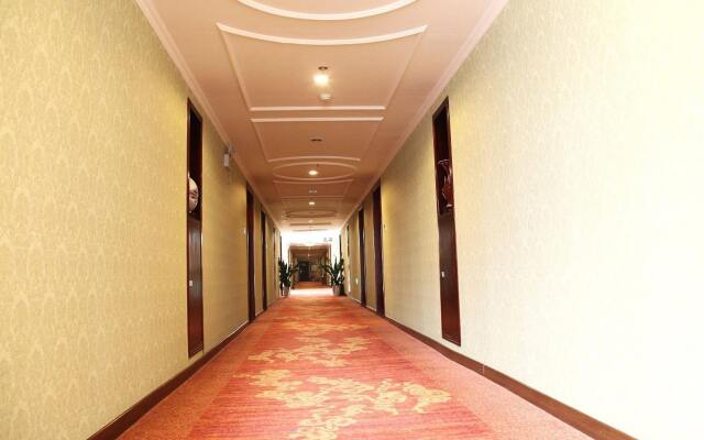Vienna International Hotel Yangshuo West Street