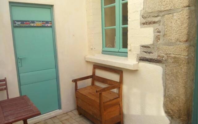 Cottage-Cottage-Wet room-Street View-La petite maison