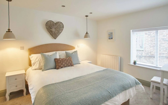 Threadneedle Cottage