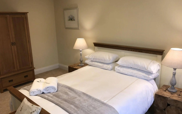 The Lodge at Broadway