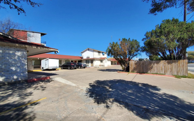 River Inn Motel