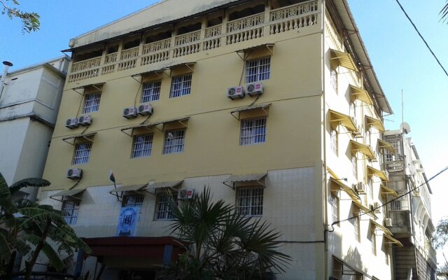 Salama Hotel