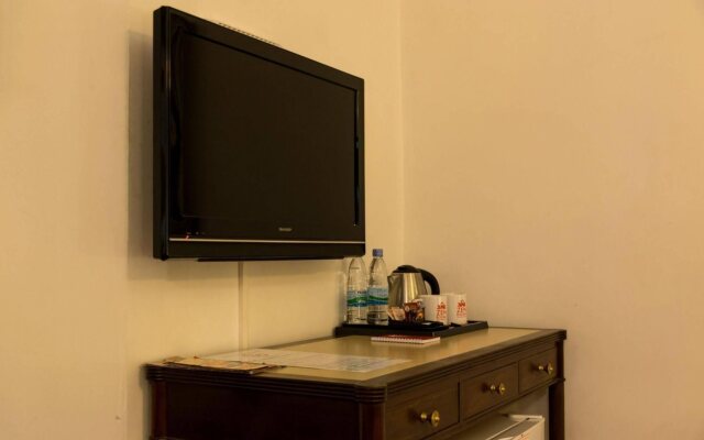 Monsoon Suites