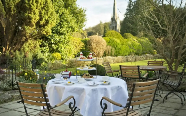 Howard's House Hotel