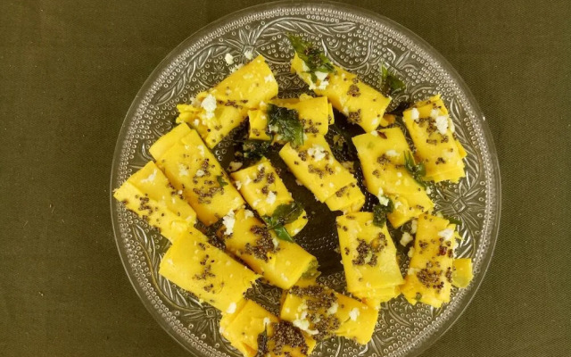 Collection O NH 7 Residency