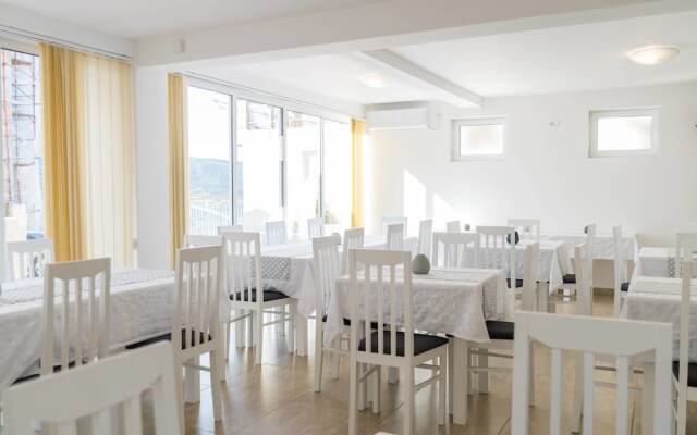 Hotel B-Elite