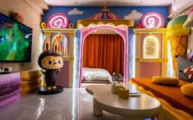 Qifentian Homestay (Harbin Central Street Baroque Style Street)
