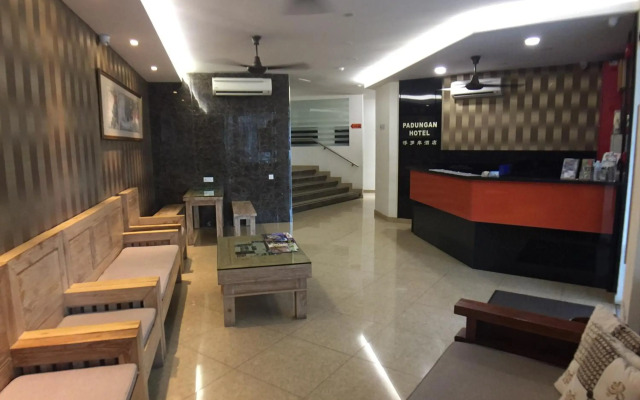 Padungan Hotel