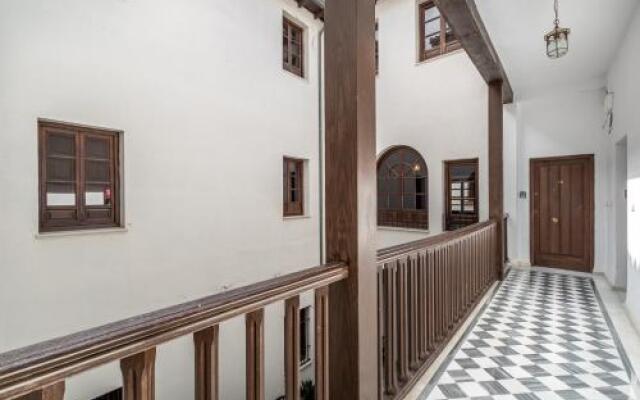 Granada Suites