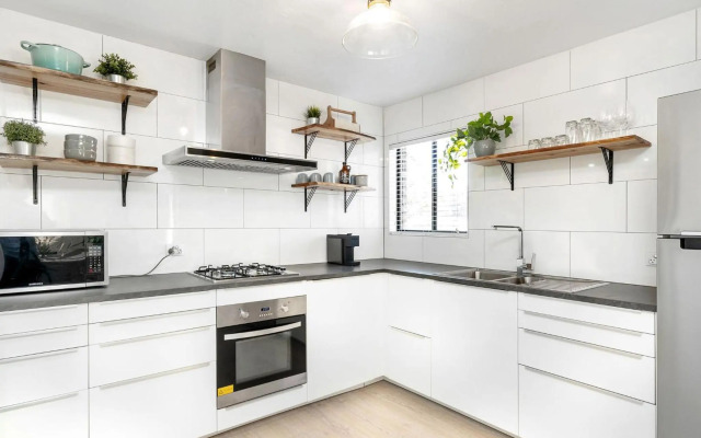 Bay Swell in the Heart of Huskisson