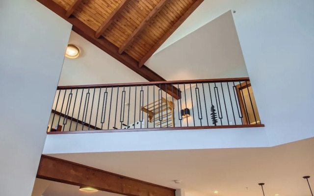 365 Moonshine Crescent by Okanagan Premier