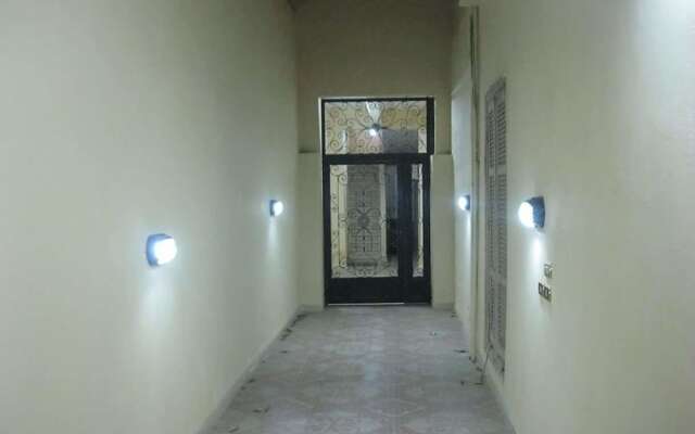 Three Bedroom Apartment With Pyramids View