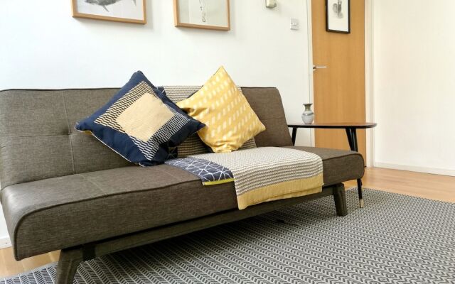 1 Bedroom Mezzanine Flat