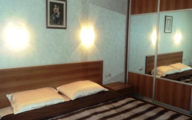 Hotel 007