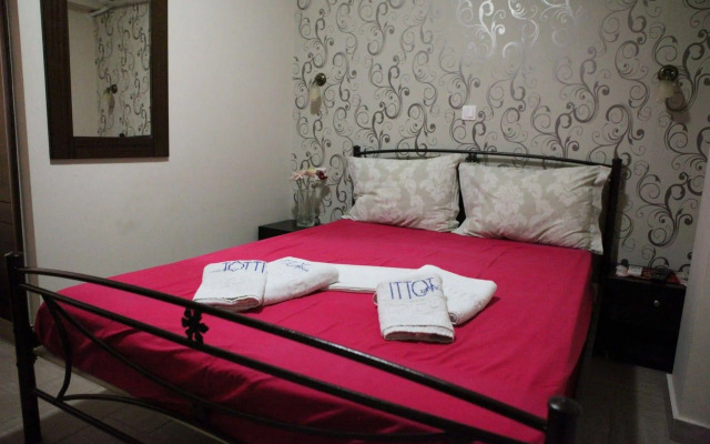 Toti Boutique Rooms