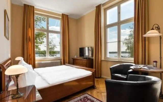 Ferienwohnung Werder: Urlaub direkt am Wasser