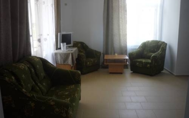 Guest House Yana