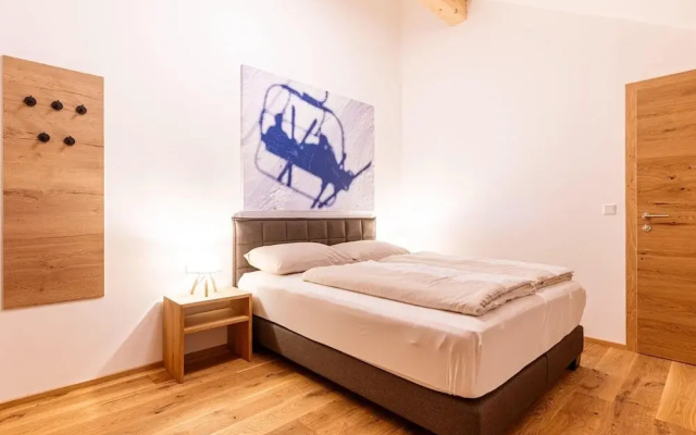Spacious Apartment With Terrace
