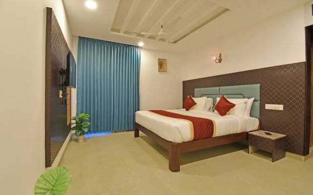A K G Hotel