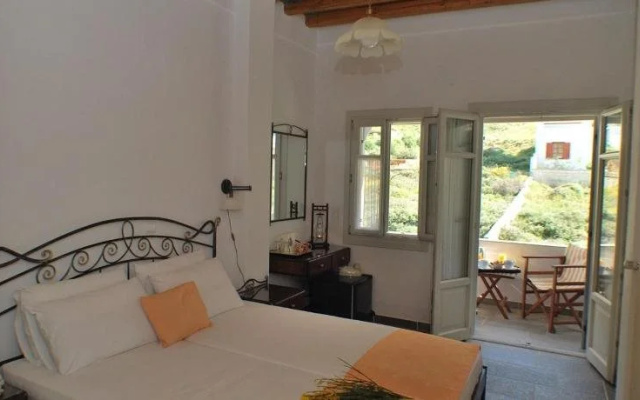 Myrto Hotel & Bungalows