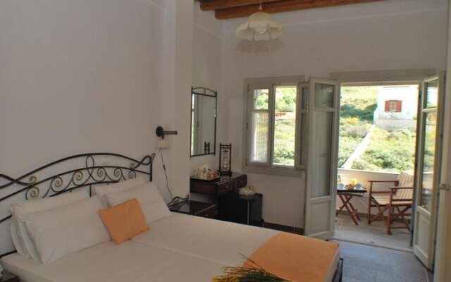 Myrto Hotel & Bungalows