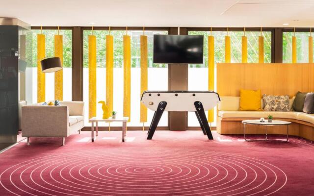 Отель Mercure Paris Centre Tour Eiffel 