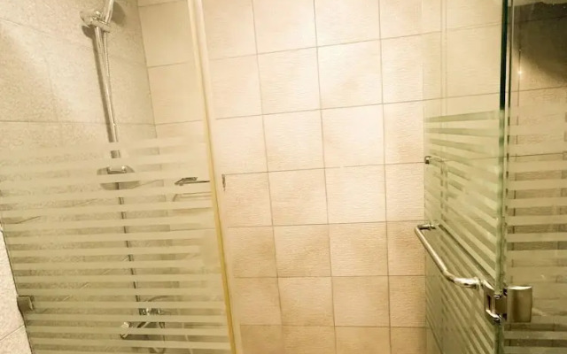Central Apartment For Rent 24