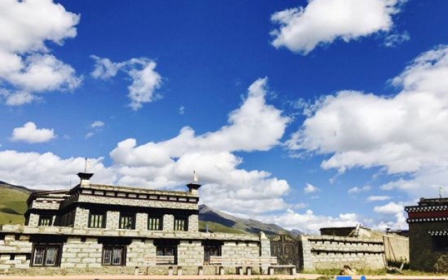 Daocheng Yunqi Mountain House Inn – Outside – Daocheng