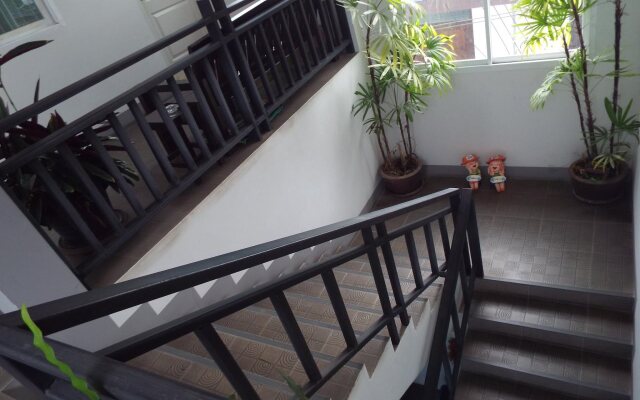 Grandma Kaew House