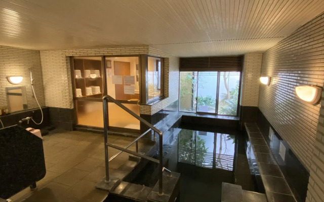 Atami Onsen GUEST HOUSE MEGUMI - Hostel