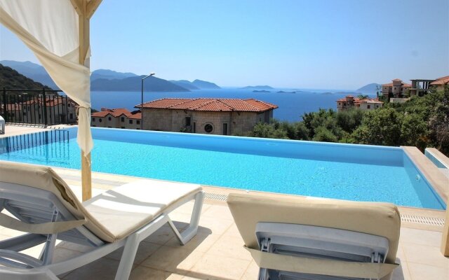 Villa Soral 5 by Akdenizvillam