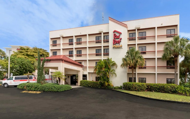 Red Roof Inn PLUS+ Miami Airport