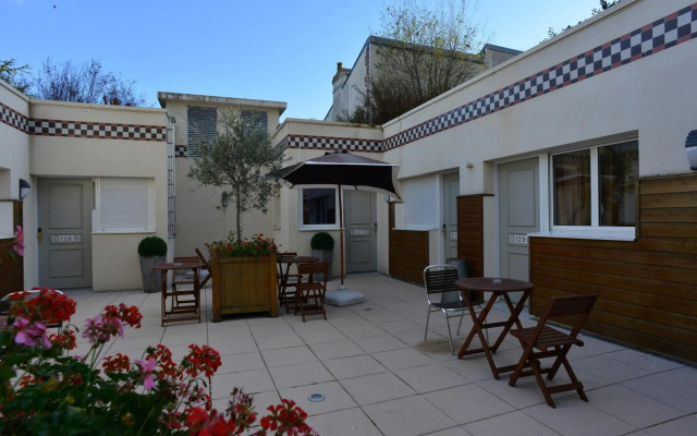 Hotel Almoria