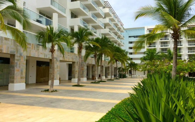 The Suite Playa Blanca