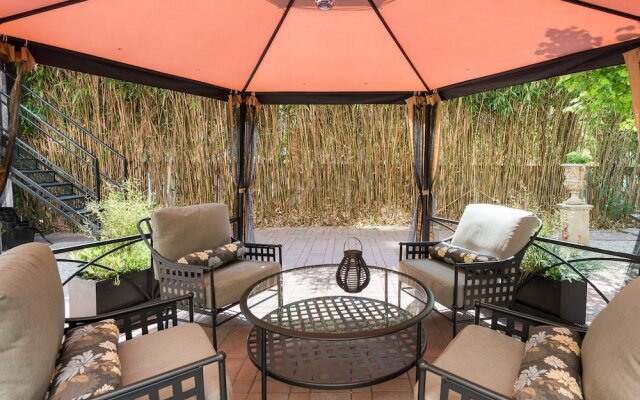 English Bay Inn Bed and Breakfast