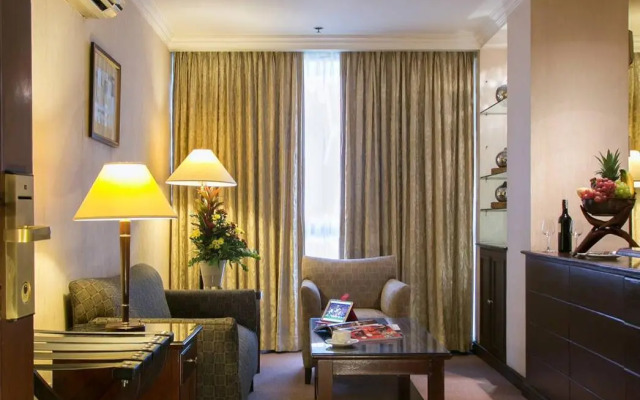 Herald Suites Solana